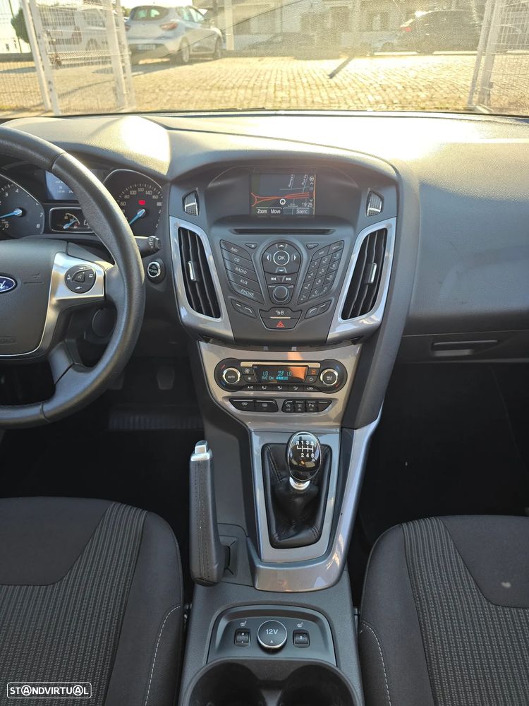 Ford Focus SW 1.0 SCTi Titanium Best - 12
