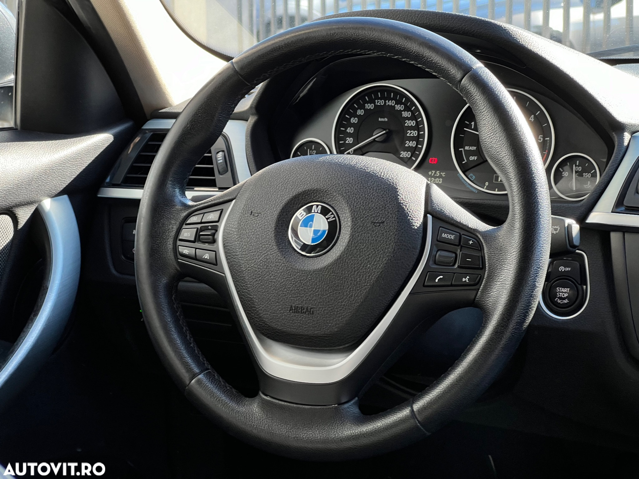 BMW Seria 3 320d Touring Aut. Modern Line - 11
