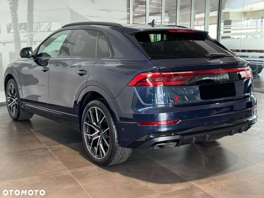 Audi Q8 - 2