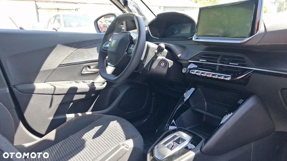 Peugeot 2008 - 12