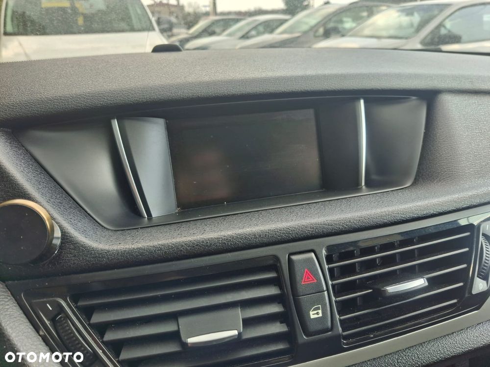 BMW X1 sDrive20d Sport Line - 12