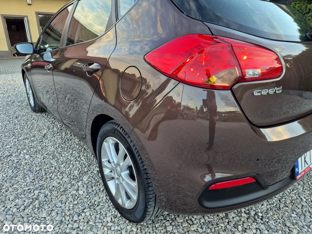 Kia Ceed 1.4 CVVT Attract plus - 17