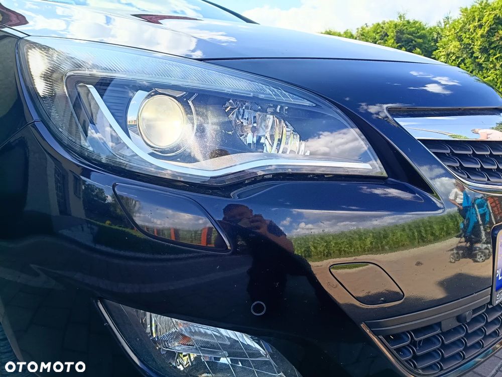 Opel Astra 1.4 T Cosmo S&S - 12