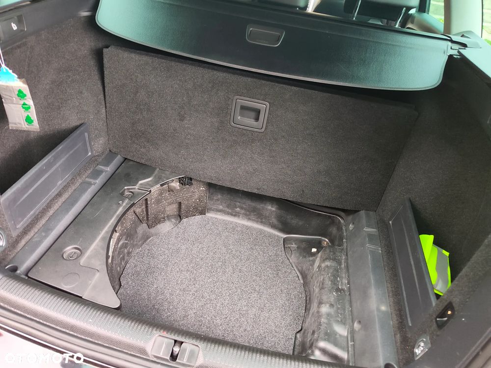 Volkswagen Passat 2011 photo 3