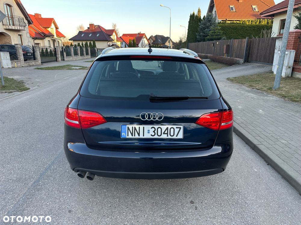 Audi A4 Avant 2.0 TDI - 8
