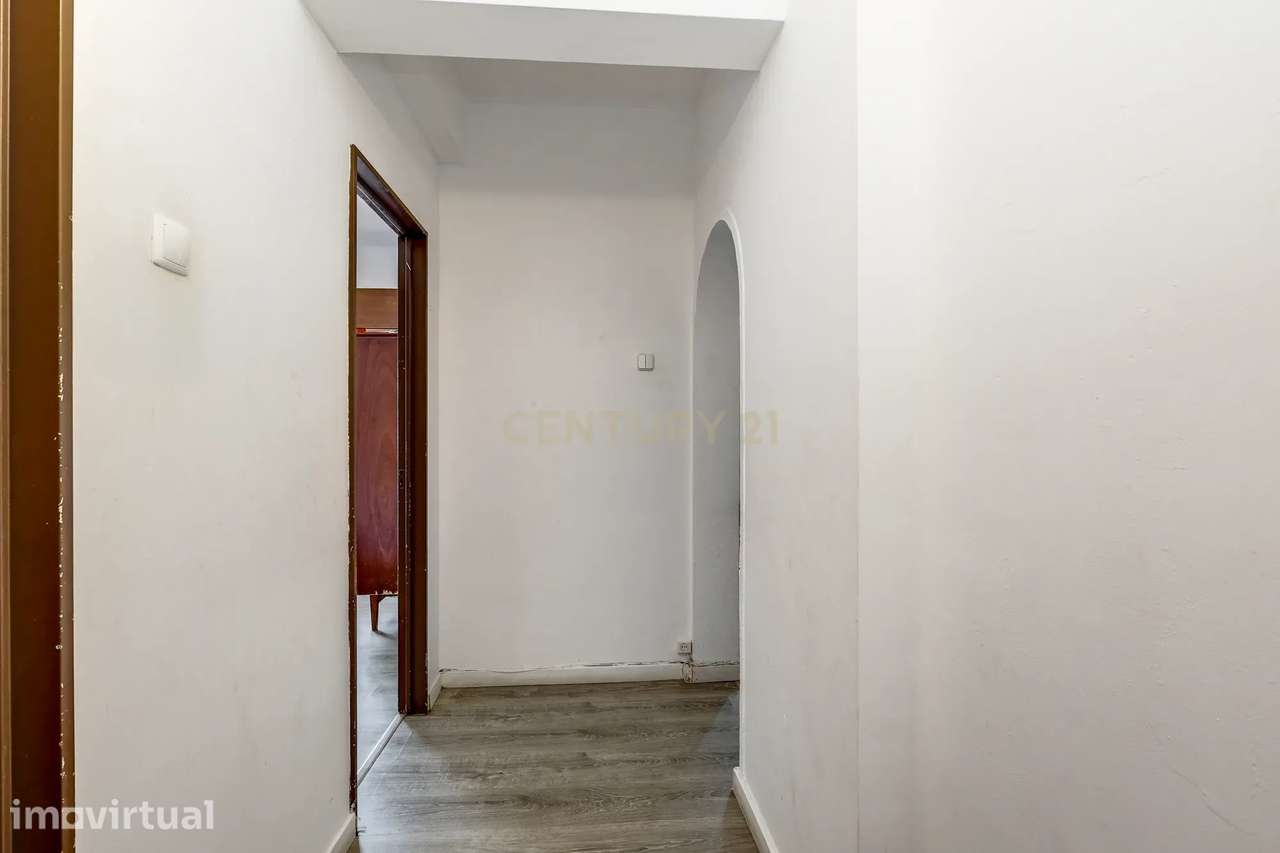 Apartamento T1 em Monte Abraão, Queluz - Oportunidade Única! - Grande imagem: 3/18