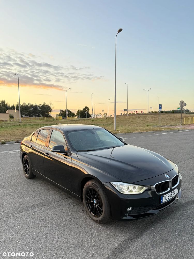 BMW Seria 3 320d - 8