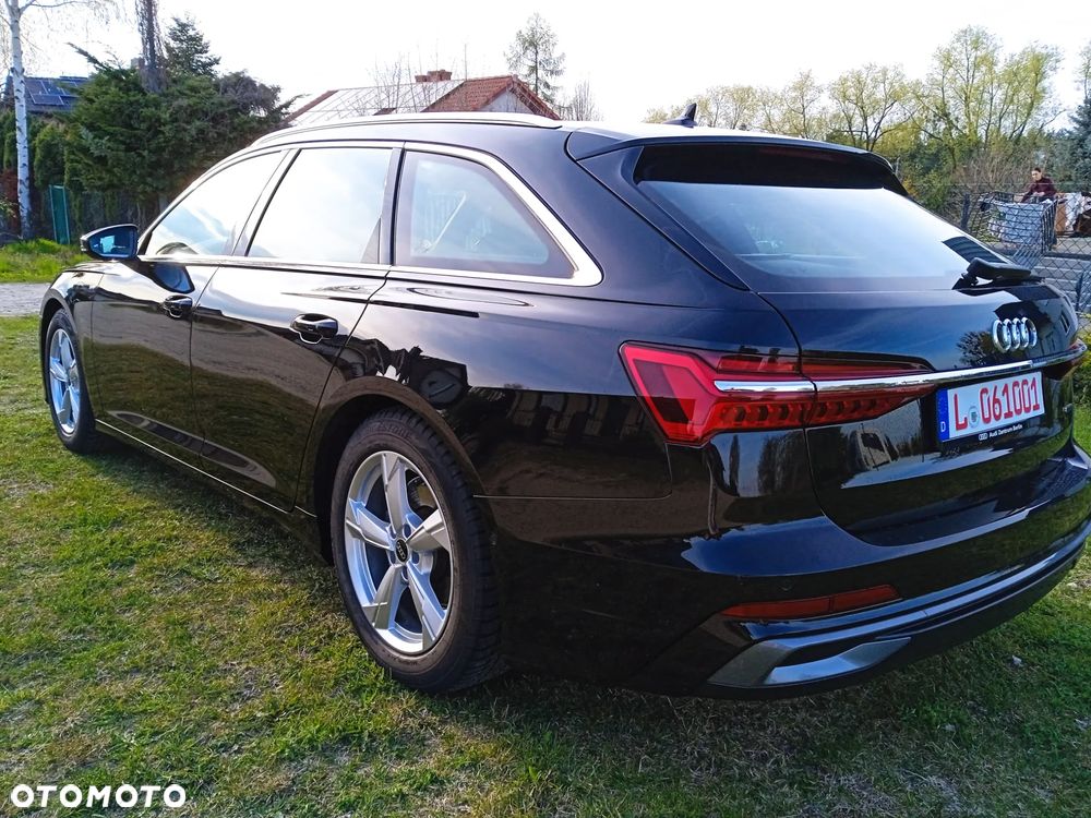Audi A6 Avant 40 TDI quattro S tronic S line - 15
