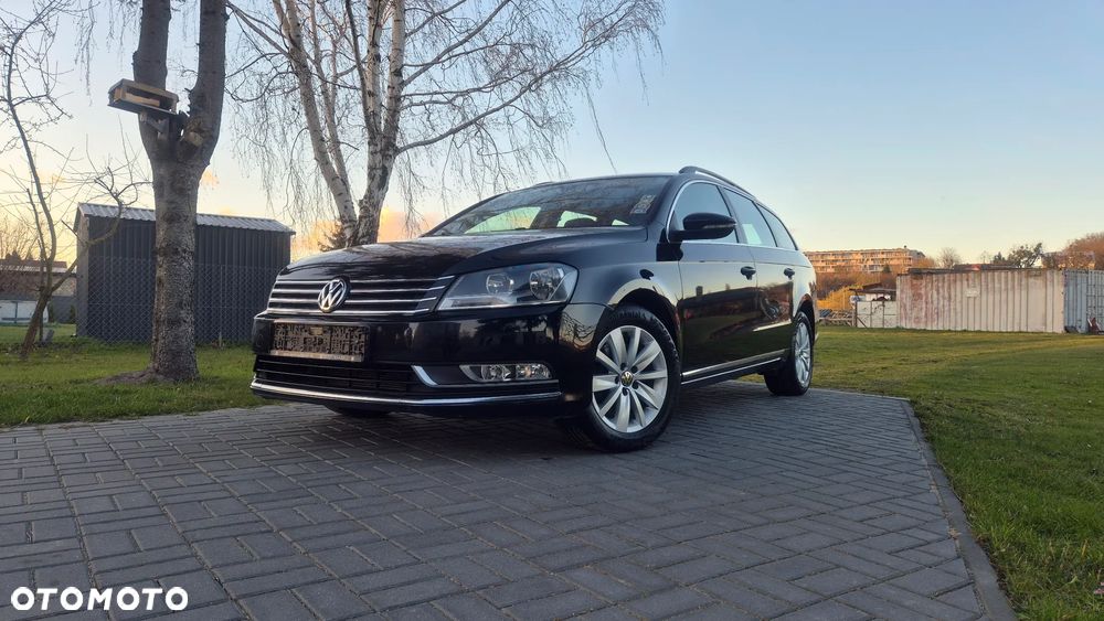 Volkswagen Passat - 32
