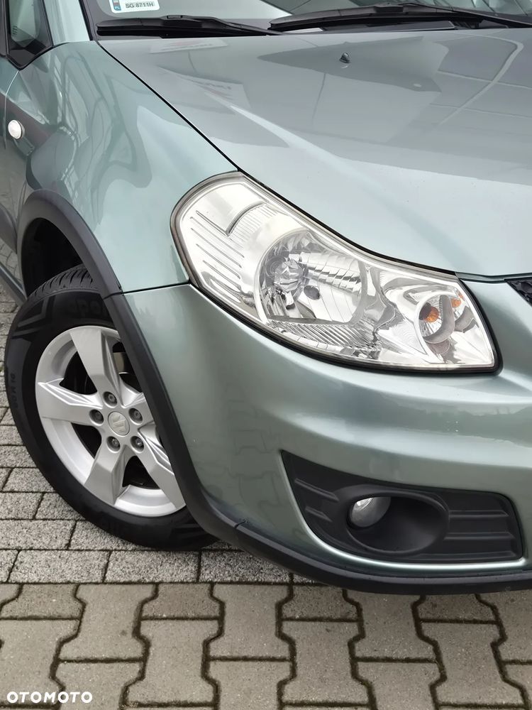 Suzuki SX4 1.6 Comfort 4WD - 8