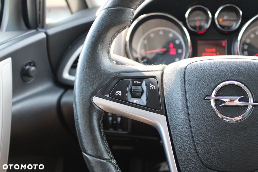 Opel Astra - 25