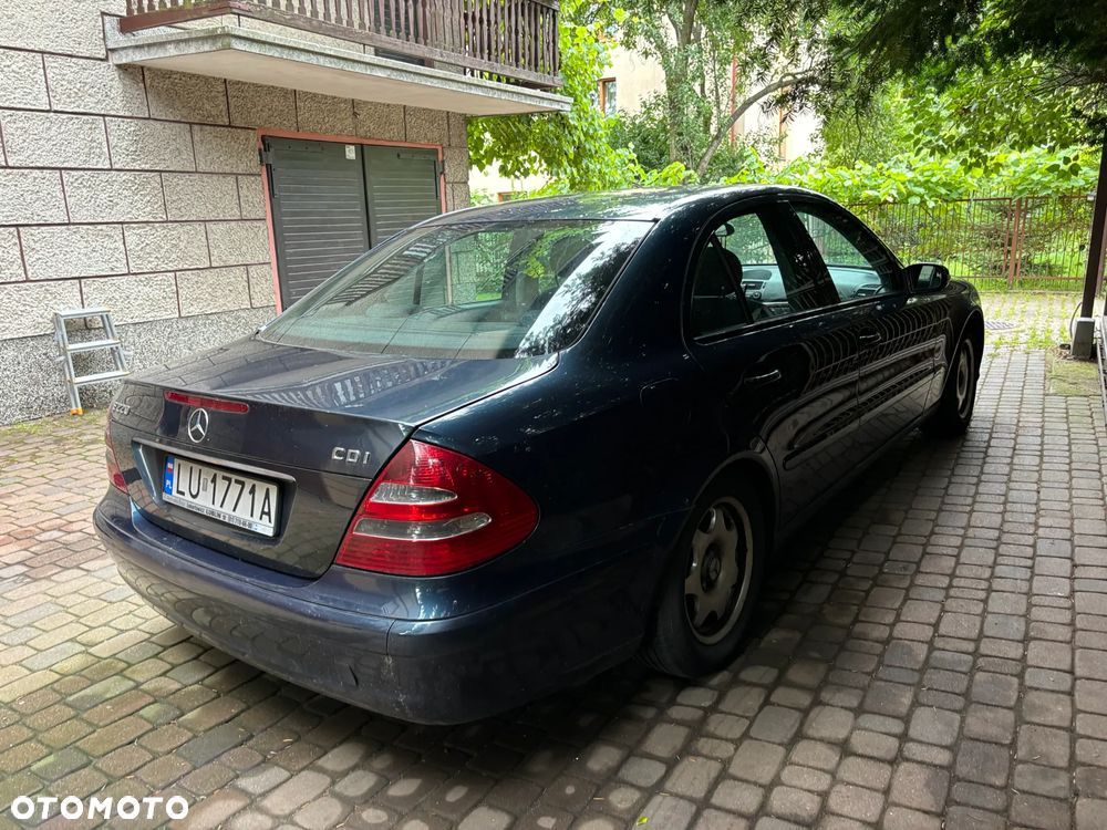 Mercedes-Benz Klasa E 220 CDI Classic - 4