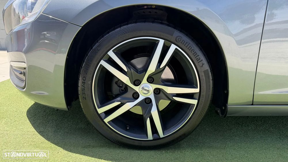 Volvo S60 D4 Momentum - 12