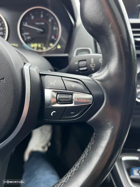 BMW 120 d xDrive Pack M - 12