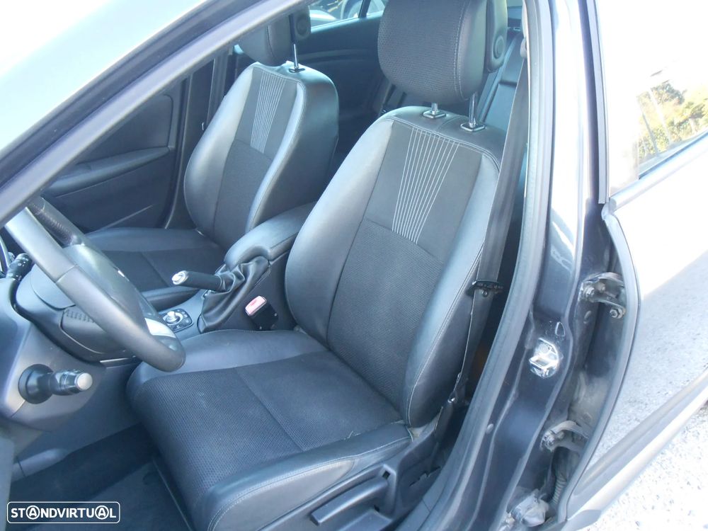 Renault Mégane 1.5 dCi Dynamique S - 18