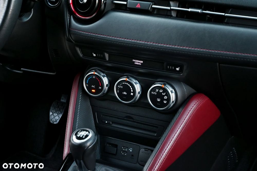Mazda CX-3 SKYACTIV-G 120 FWD Exclusive-Line - 24