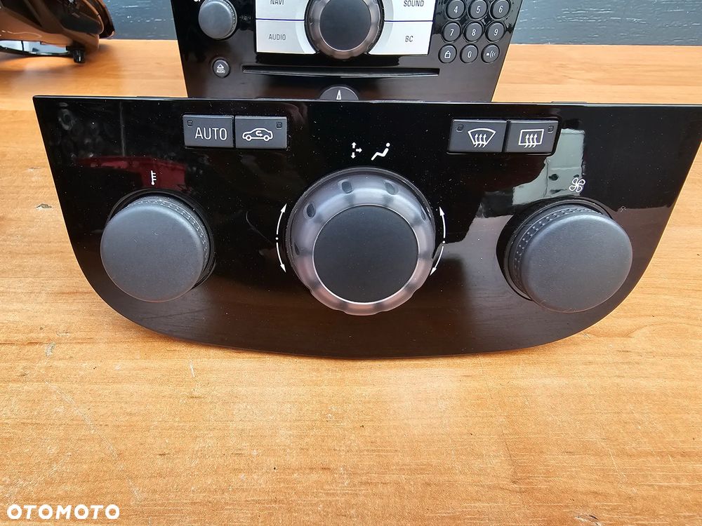 NAWIGACJA RADIO PANEL MULTIFUNKCJA RAMKA OPEL CORSA D CD 60 NAVI PIANO BLACK CZARNE - 6