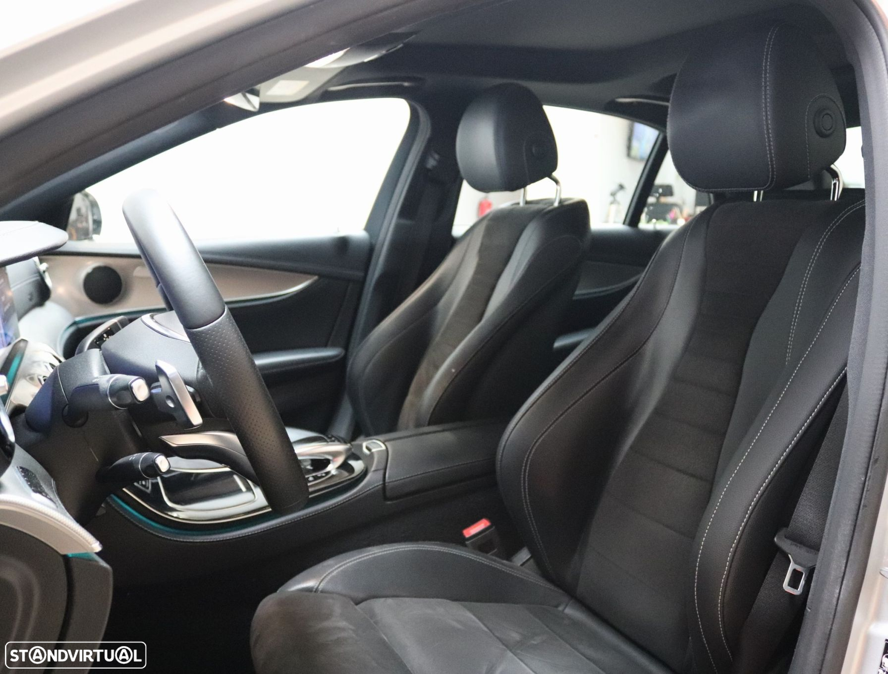 Mercedes-Benz E 350 e AMG - 17