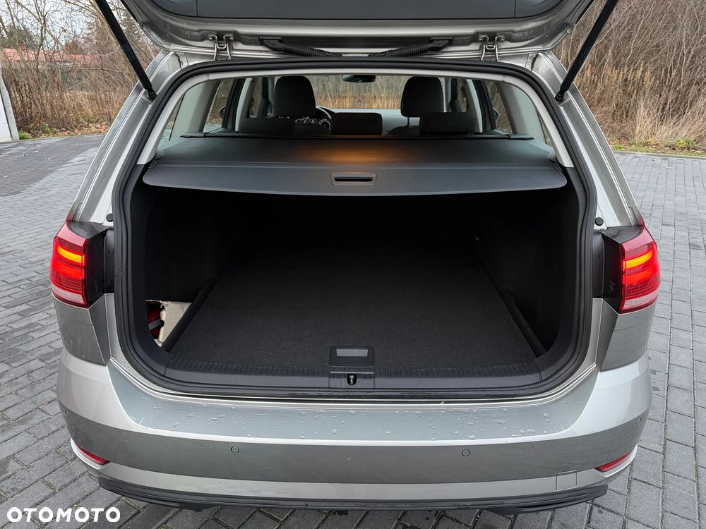 Volkswagen Golf 1.6 TDI BMT Comfortline - 21