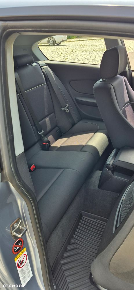 BMW Seria 1 118d - 10