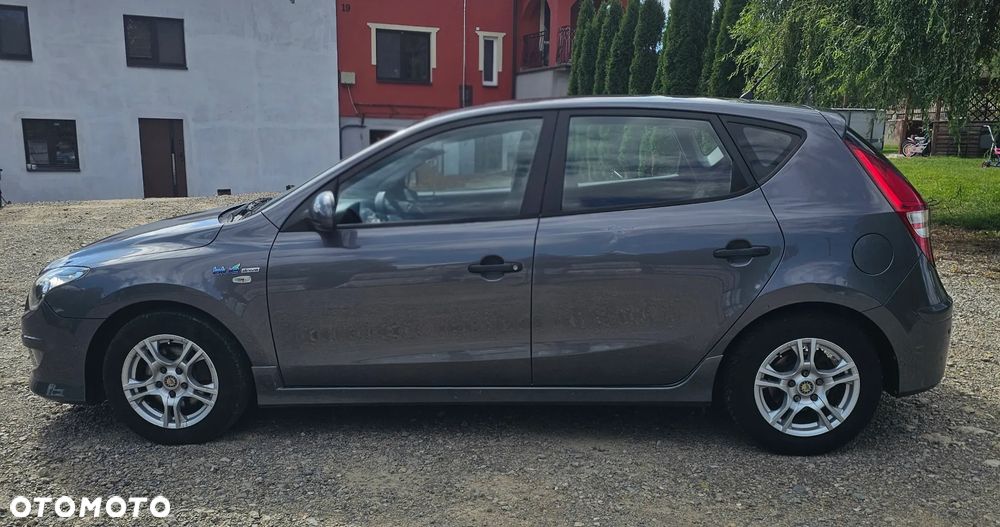 Hyundai i30 1.4 Comfort World Cup - 8