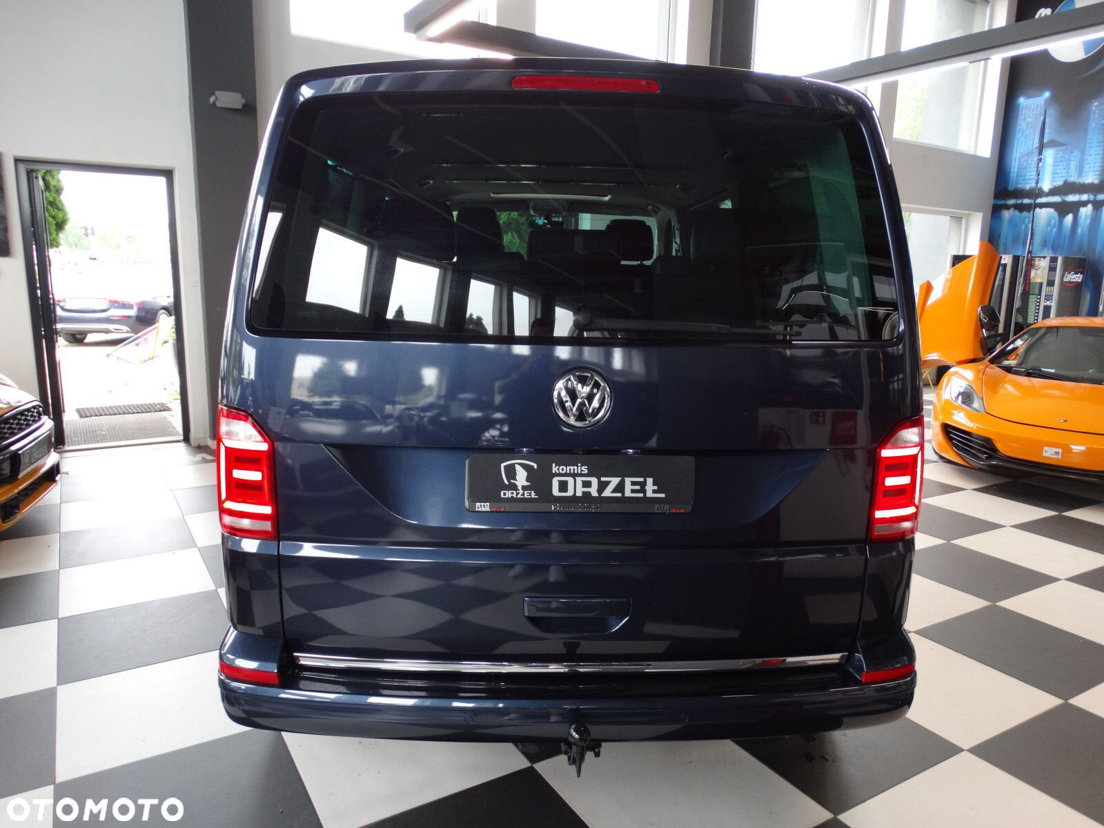 Volkswagen Multivan - 6