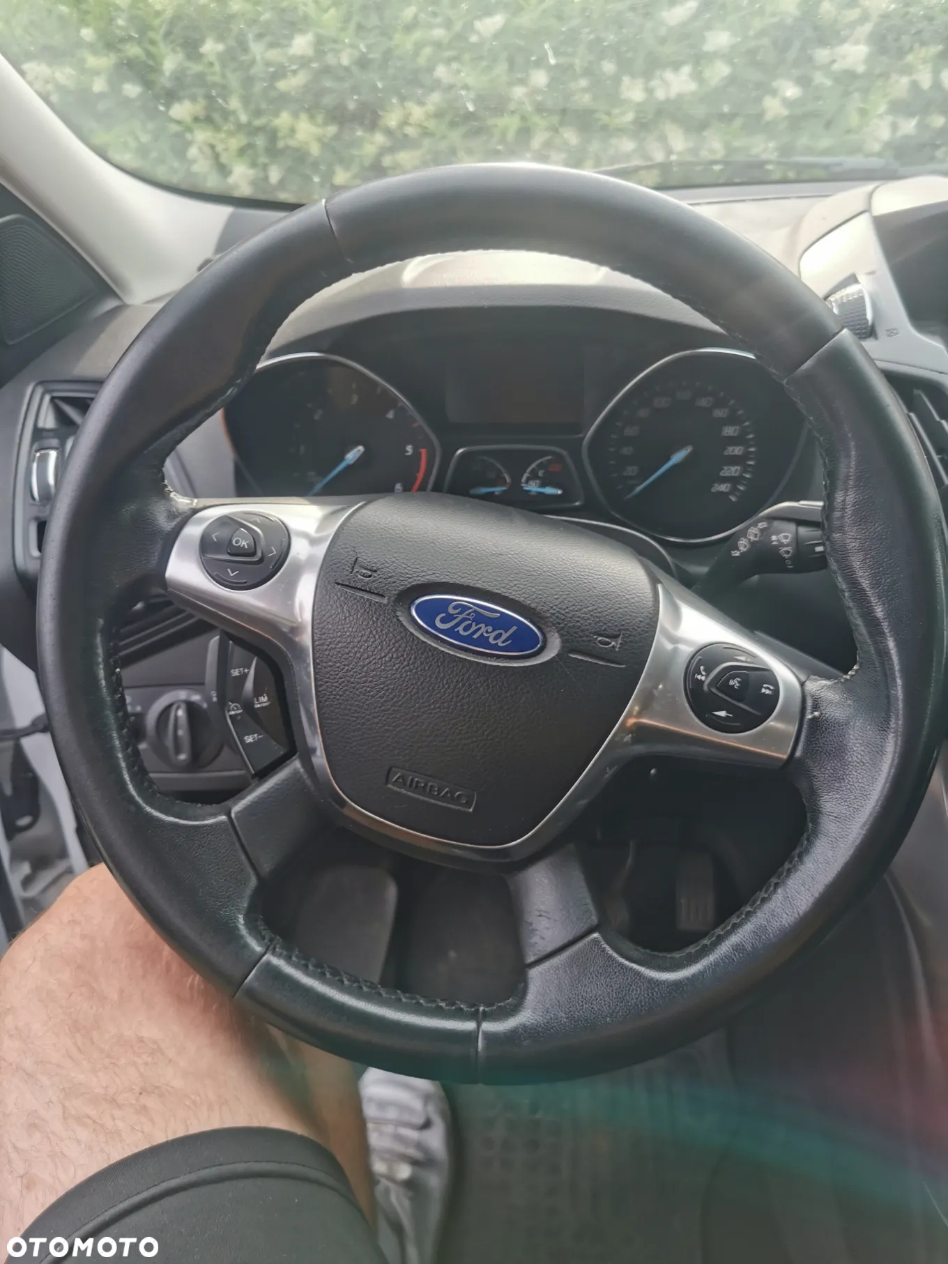 Ford Kuga - 7