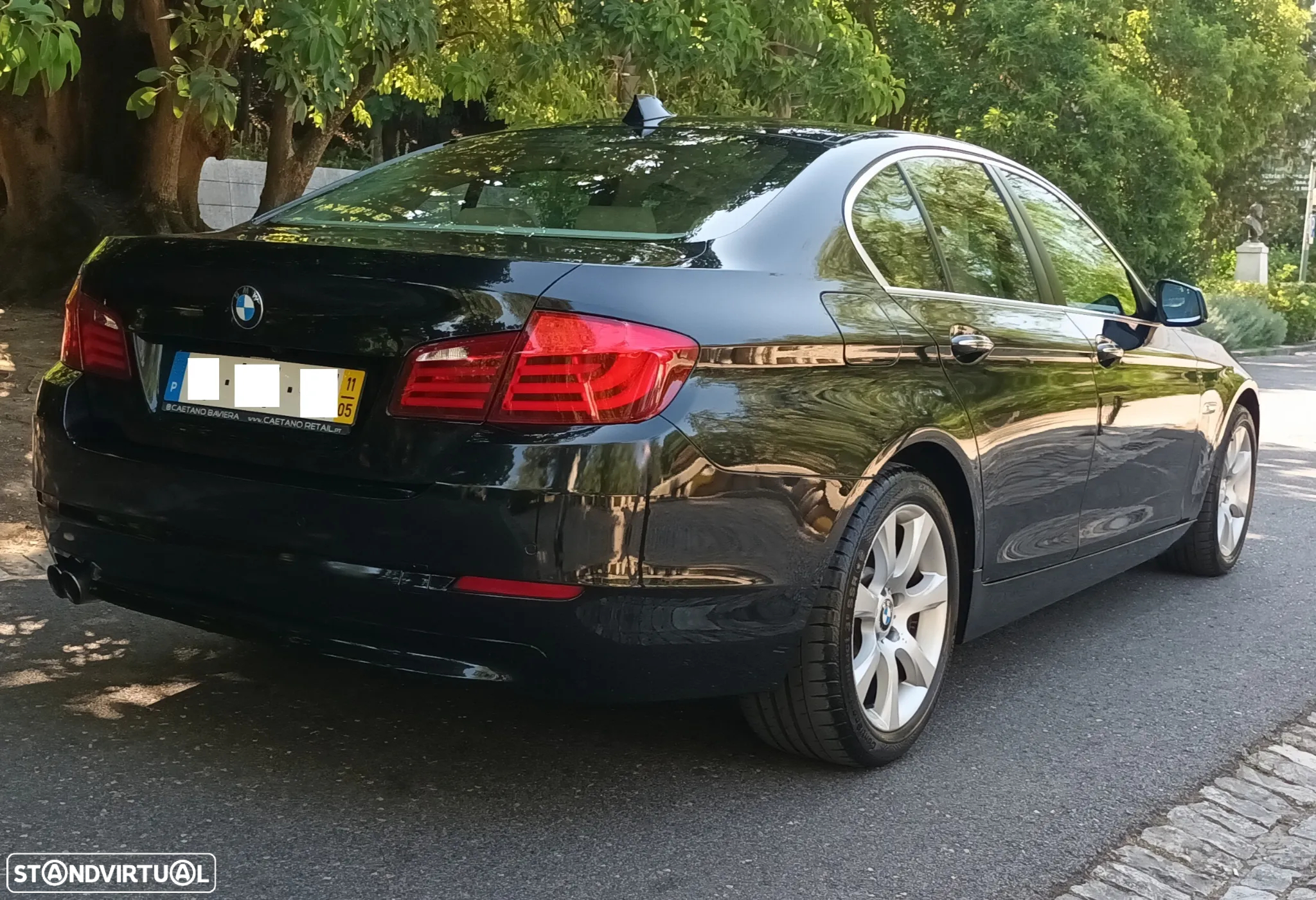BMW 520 d Exclusive Auto 123g - 4