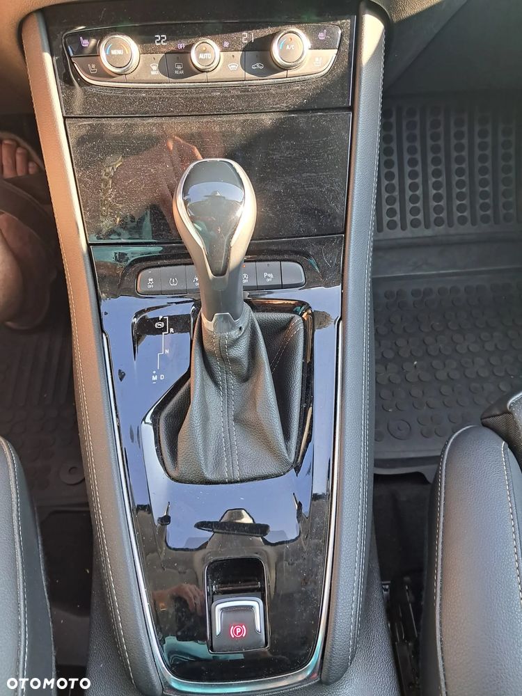 Opel Grandland X 1.6 T Ultimate S&S - 25