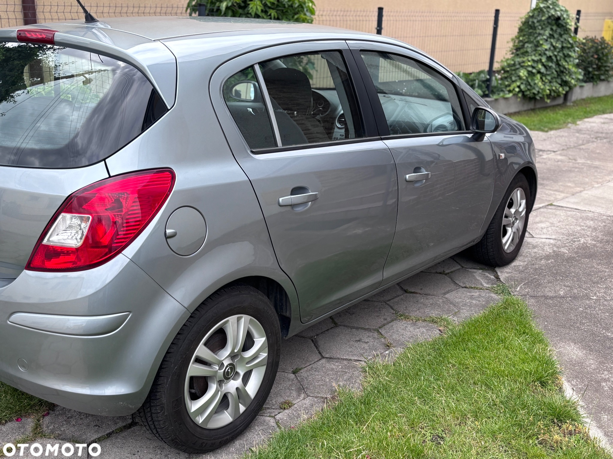 Opel Corsa - 2