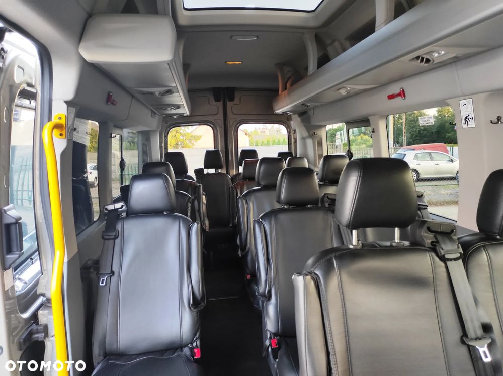 Ford Transit Autobus 18 osób 2.2 TDCI 155 KM 2017 r - 26