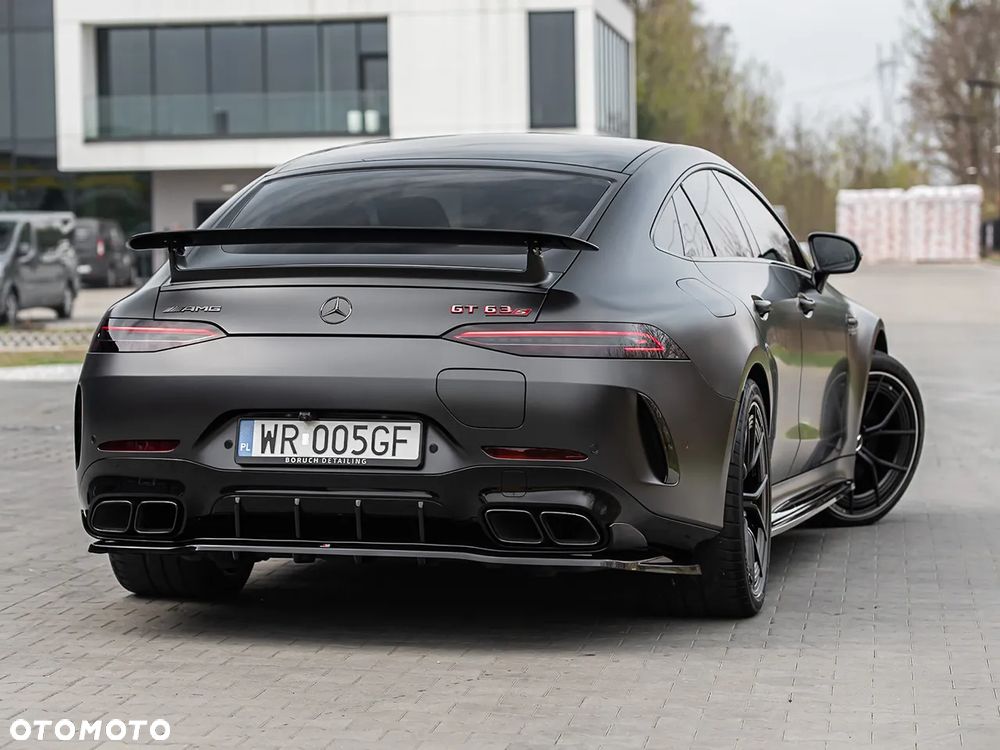 Mercedes-Benz AMG GT - 4