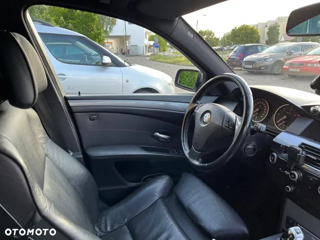BMW Seria 5 530d Touring - 11