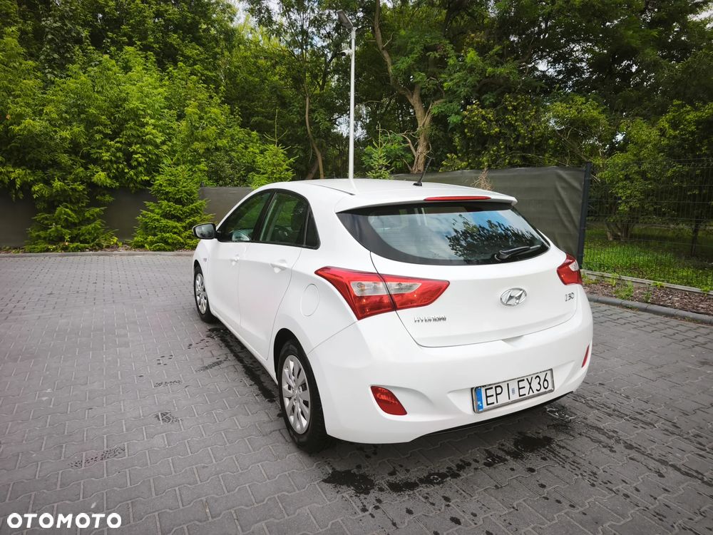 Hyundai i30 1.4 Classic - 11
