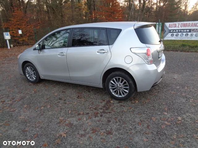 Toyota Verso 1.8 Prestige 7os EU6 - 3