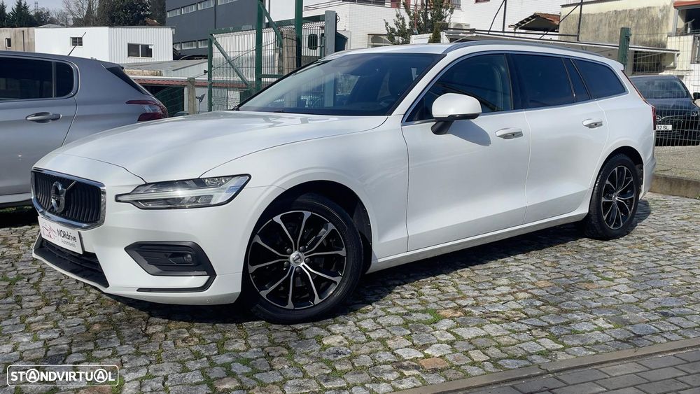 Volvo V60 D3 Momentum Pro - 1