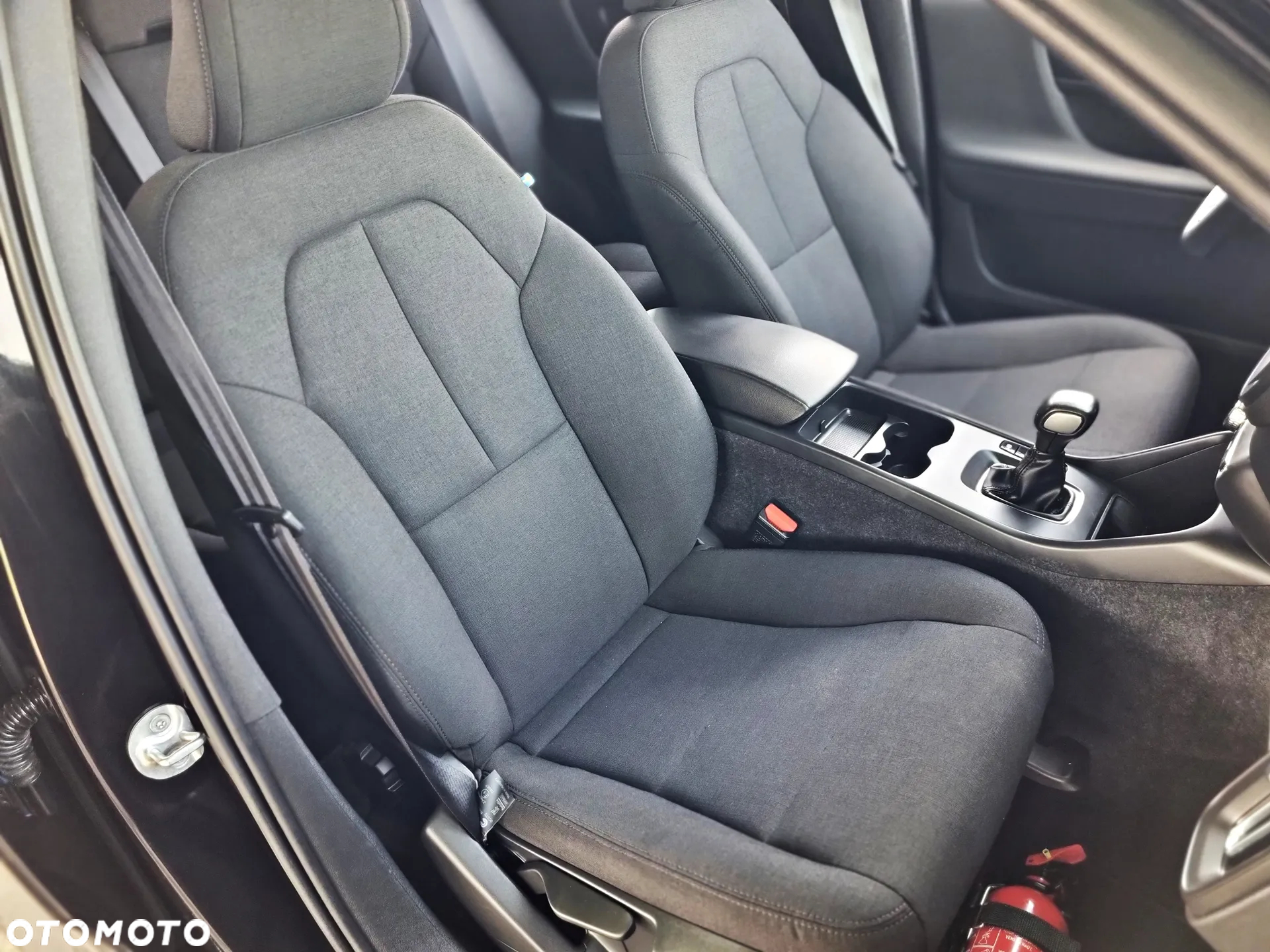 Volvo XC 40 T2 Momentum - 22