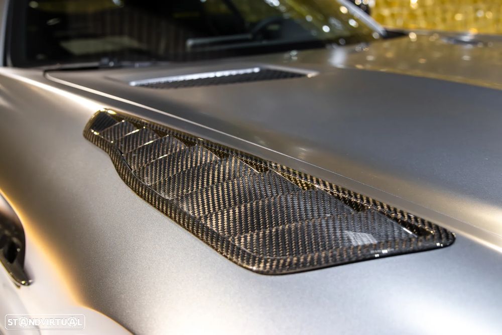 Mercedes-Benz AMG GT R - 8