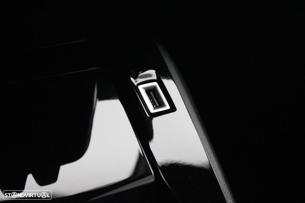 Peugeot 208 1.5 BlueHDi GT - 28