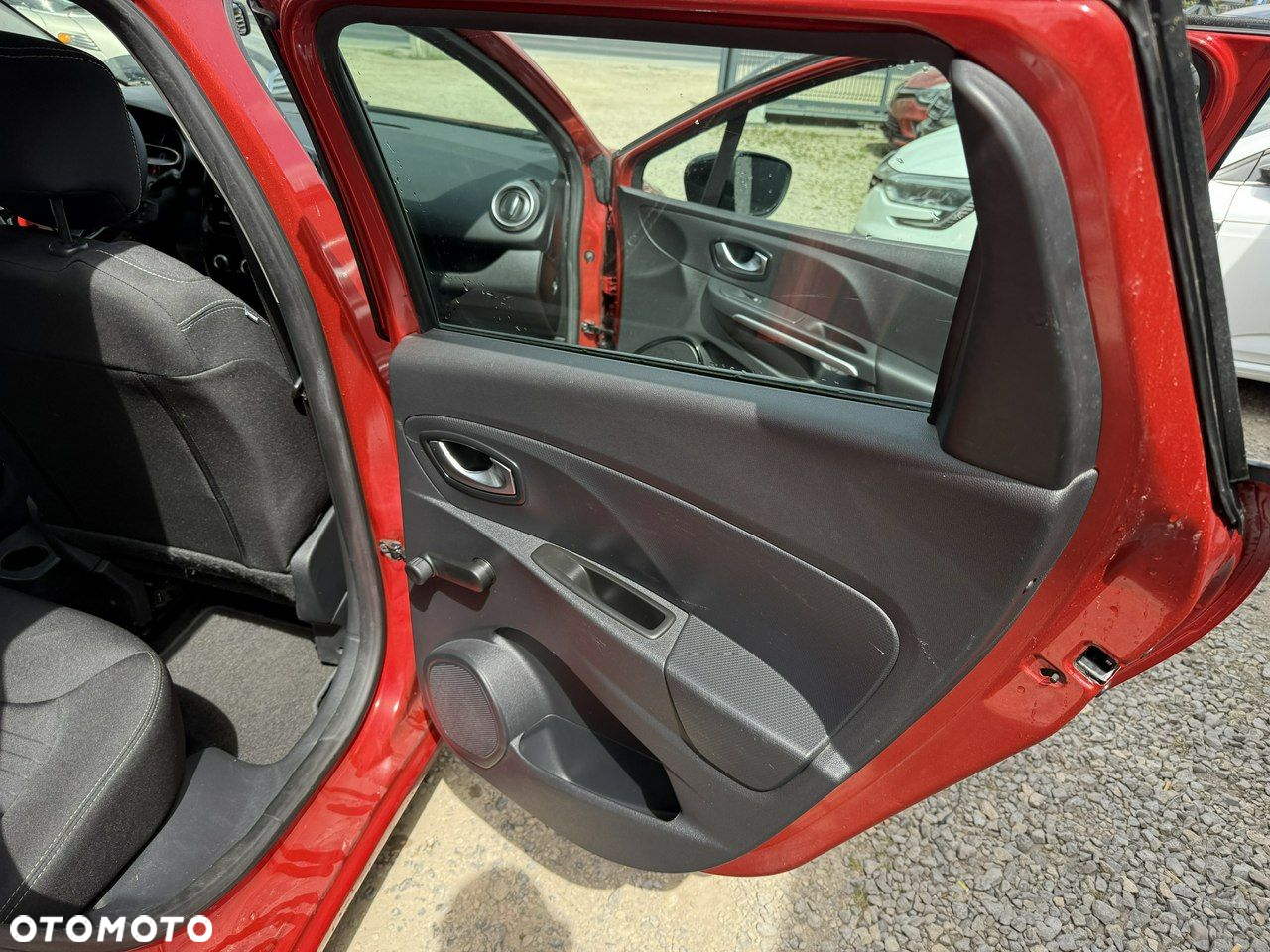 Renault Clio - 20