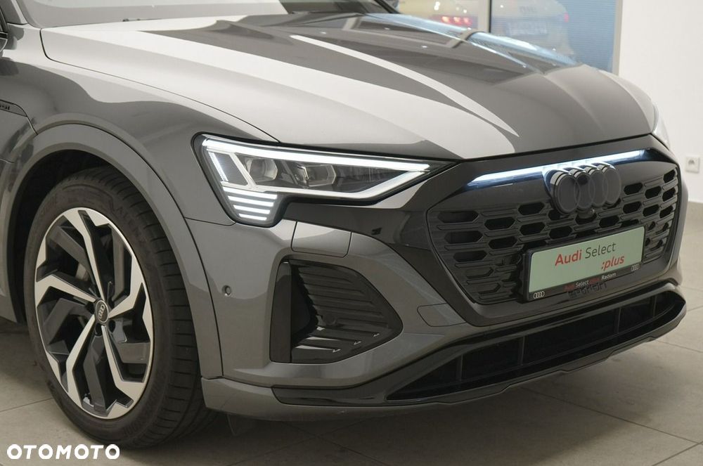 Audi Q8 e-tron - 8