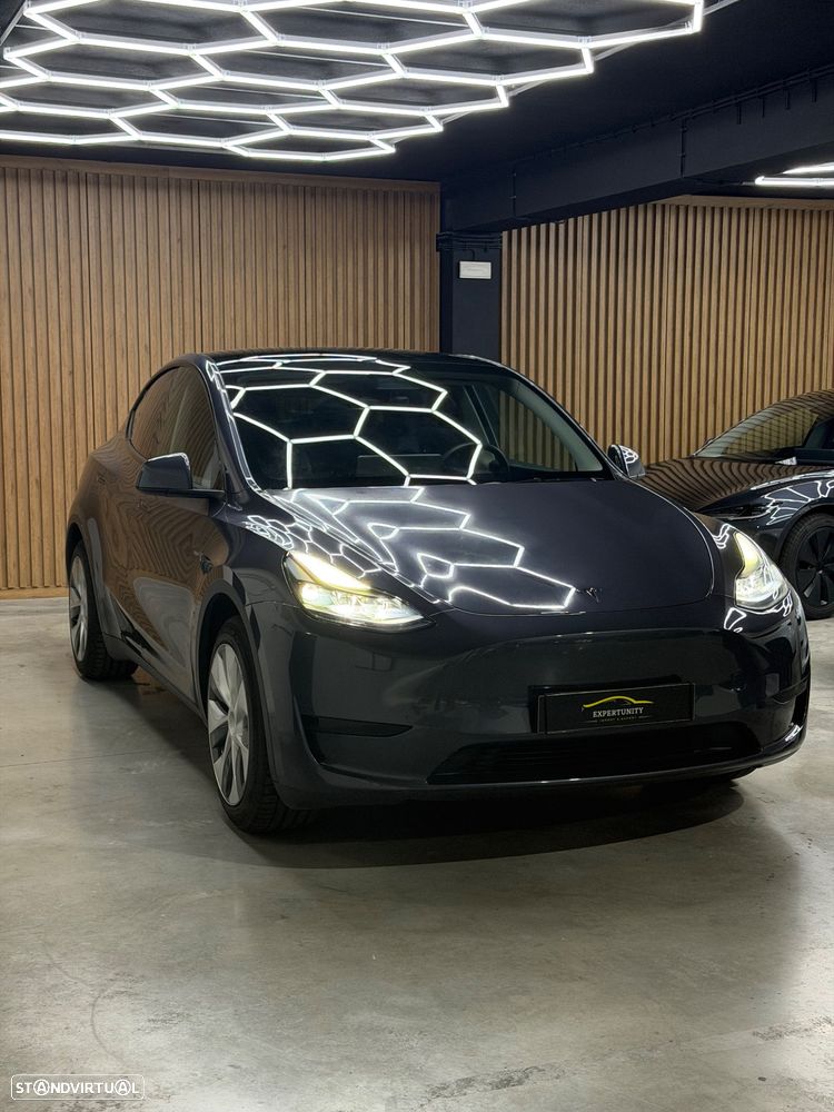 Tesla Model Y Standard