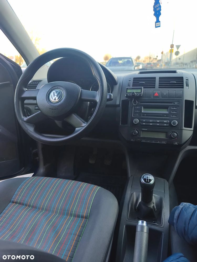 Volkswagen Polo 1.4 16V Comfortline - 14