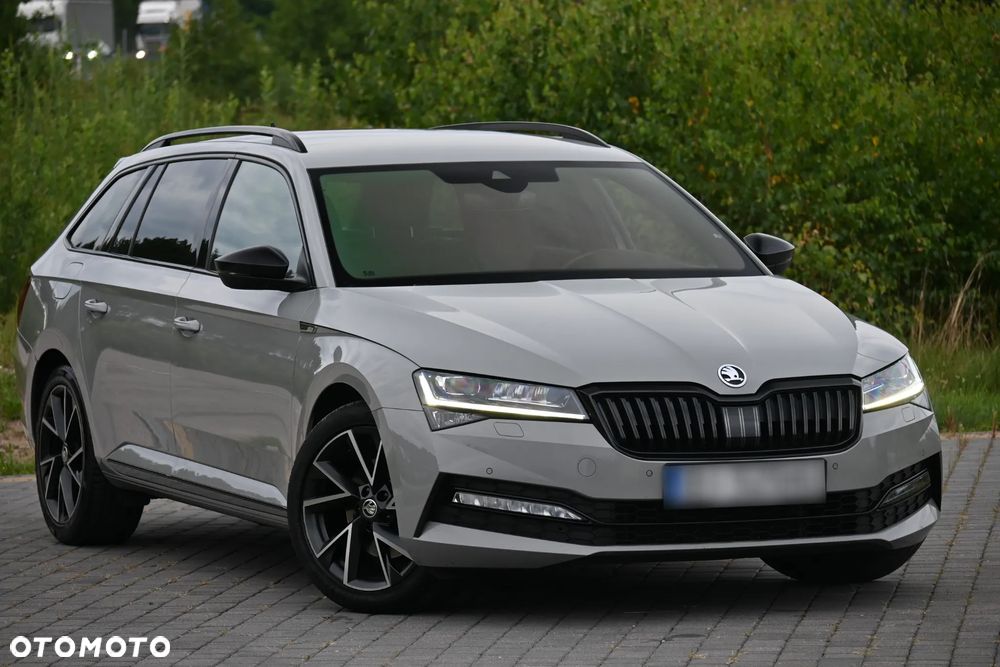 Skoda Superb 2.0 TDI SCR 4x4 Sportline DSG - 2