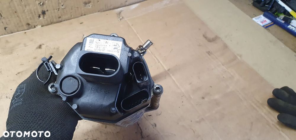 Silnik maglownicy przekładni kierowniczej Opel Zafira C 0273010201 - 5