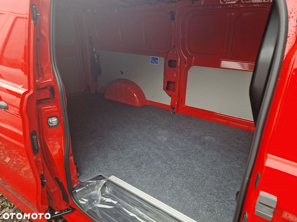 Volkswagen Transporter - 8