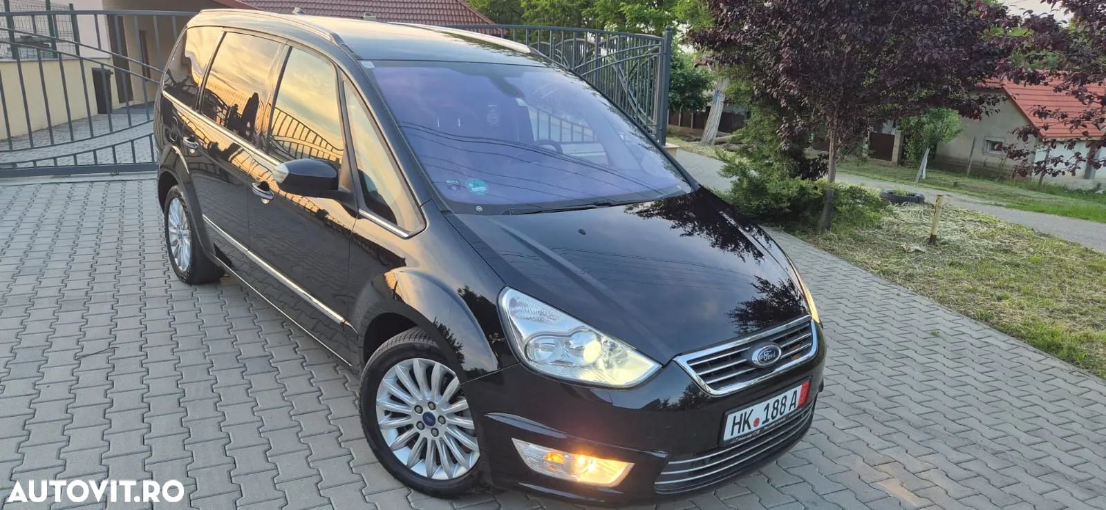 Ford Galaxy - 1