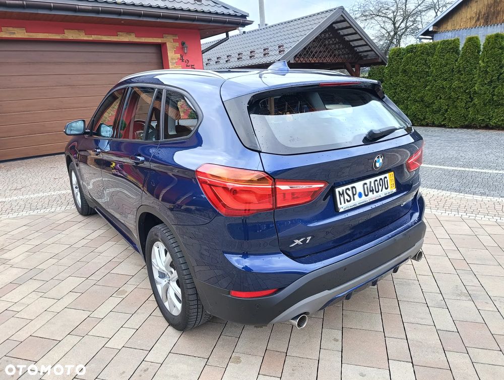 BMW X1 xDrive18d Sport Line - 13