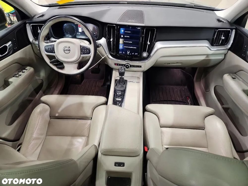 Volvo XC 60 - 7
