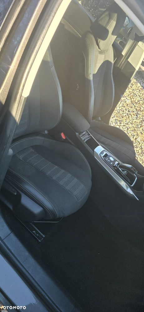 Peugeot 308 BlueHDi 130 EAT6 Stop & Start Allure - 19